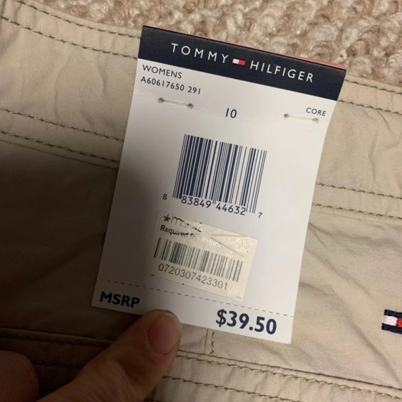 💜SOLD💜Tommy Hilfiger shorts NWT - Picture 3 of 4